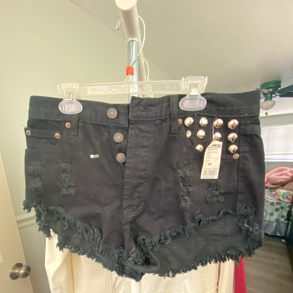 Black short shorts